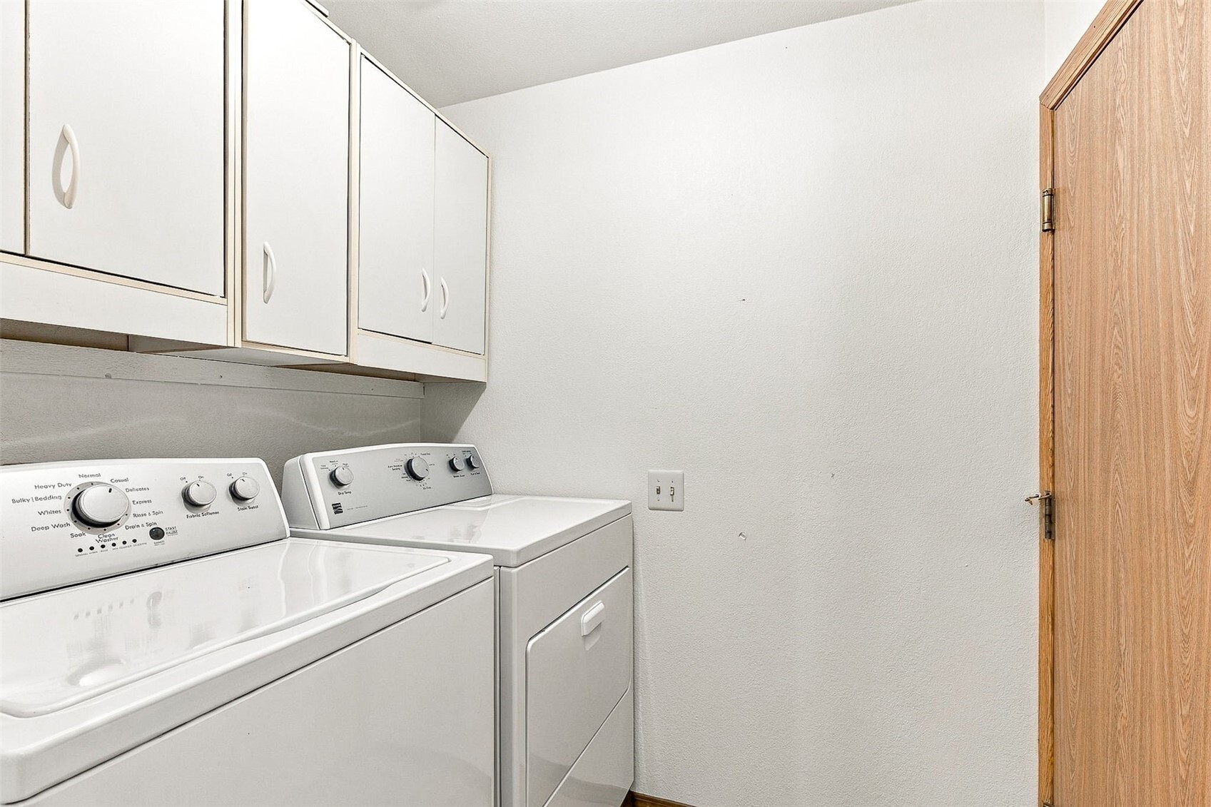 223 60th Place Property Photo 16
