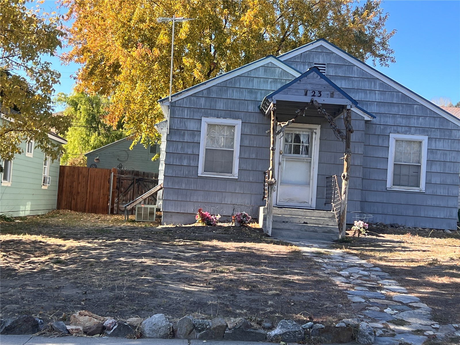 123 N Birch St Property Photo 1