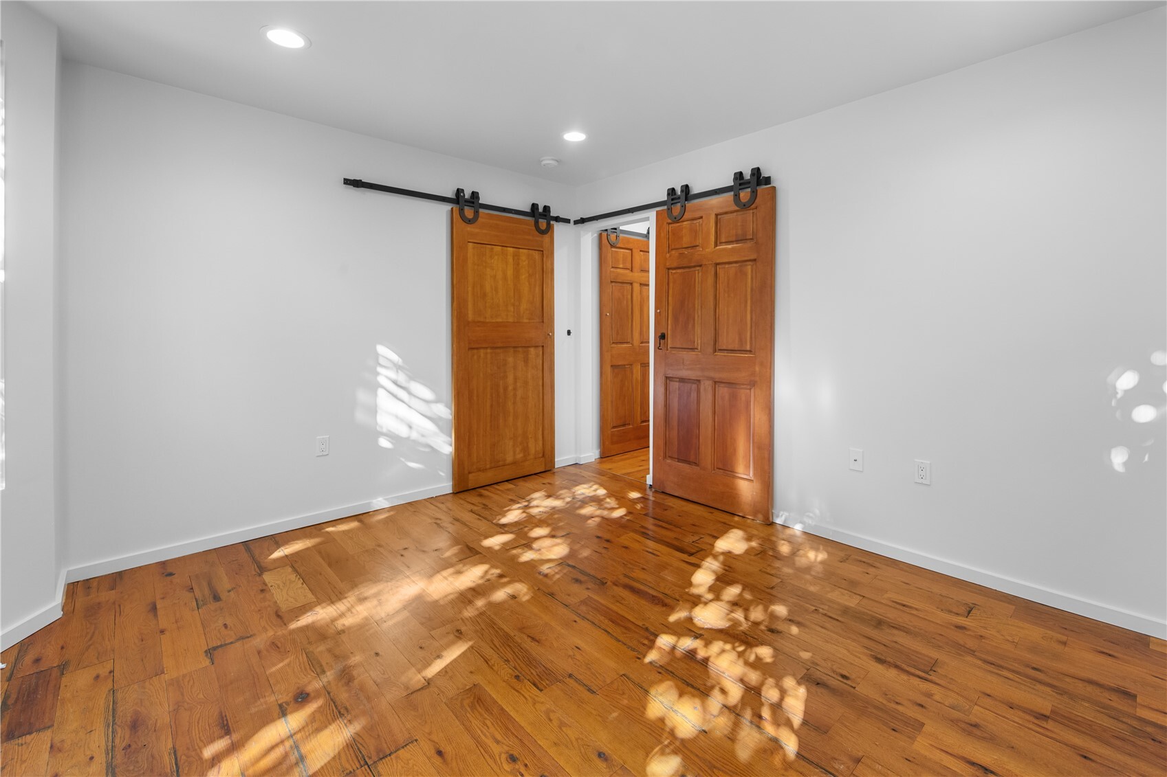 1414 E Spring Street Property Photo 10