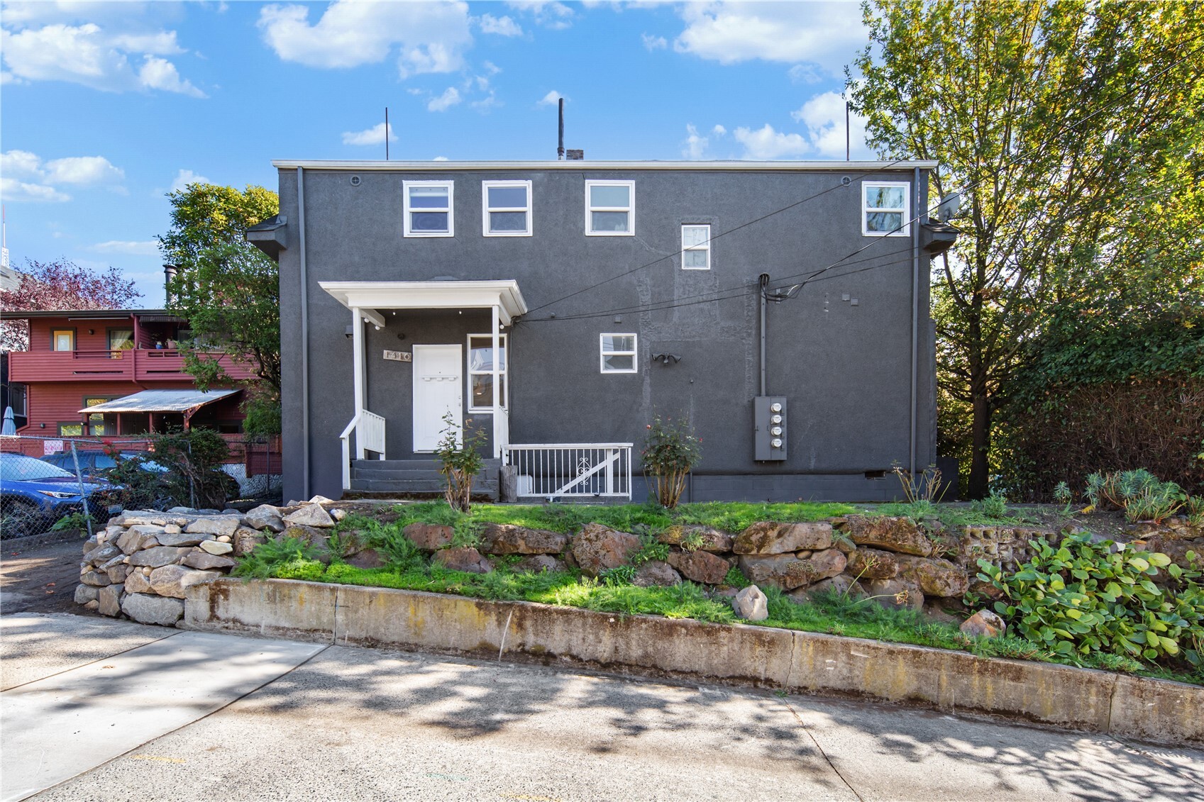 1414 E Spring Street Property Photo 16