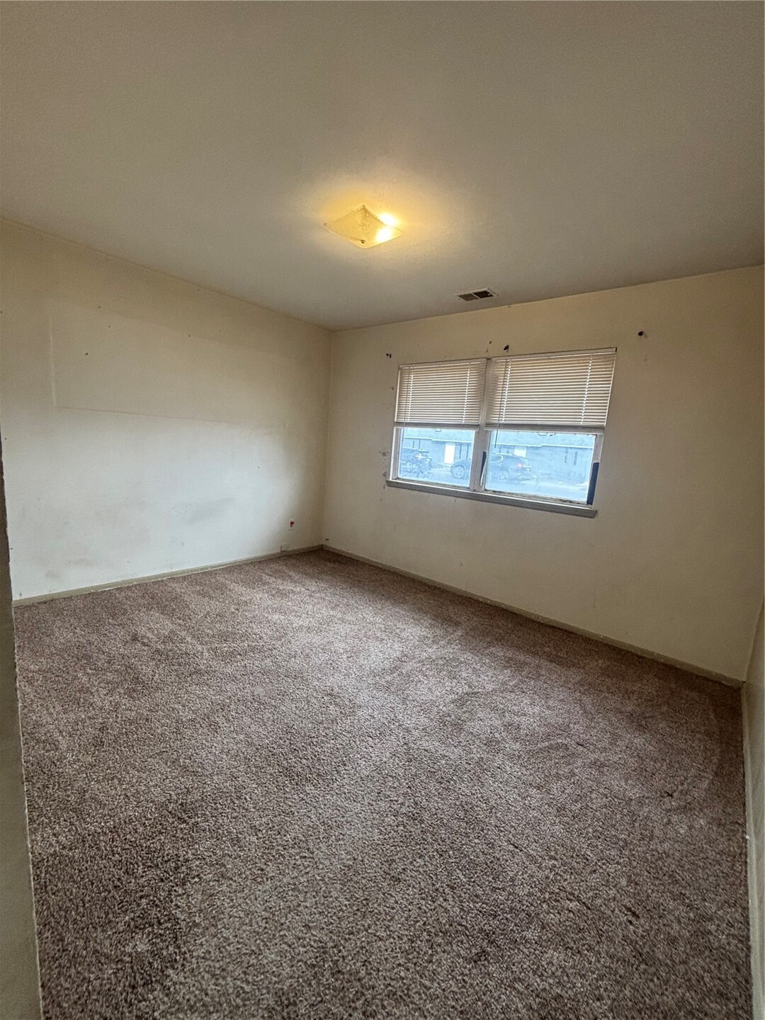 1237 E Terrace Avenue Property Photo 8