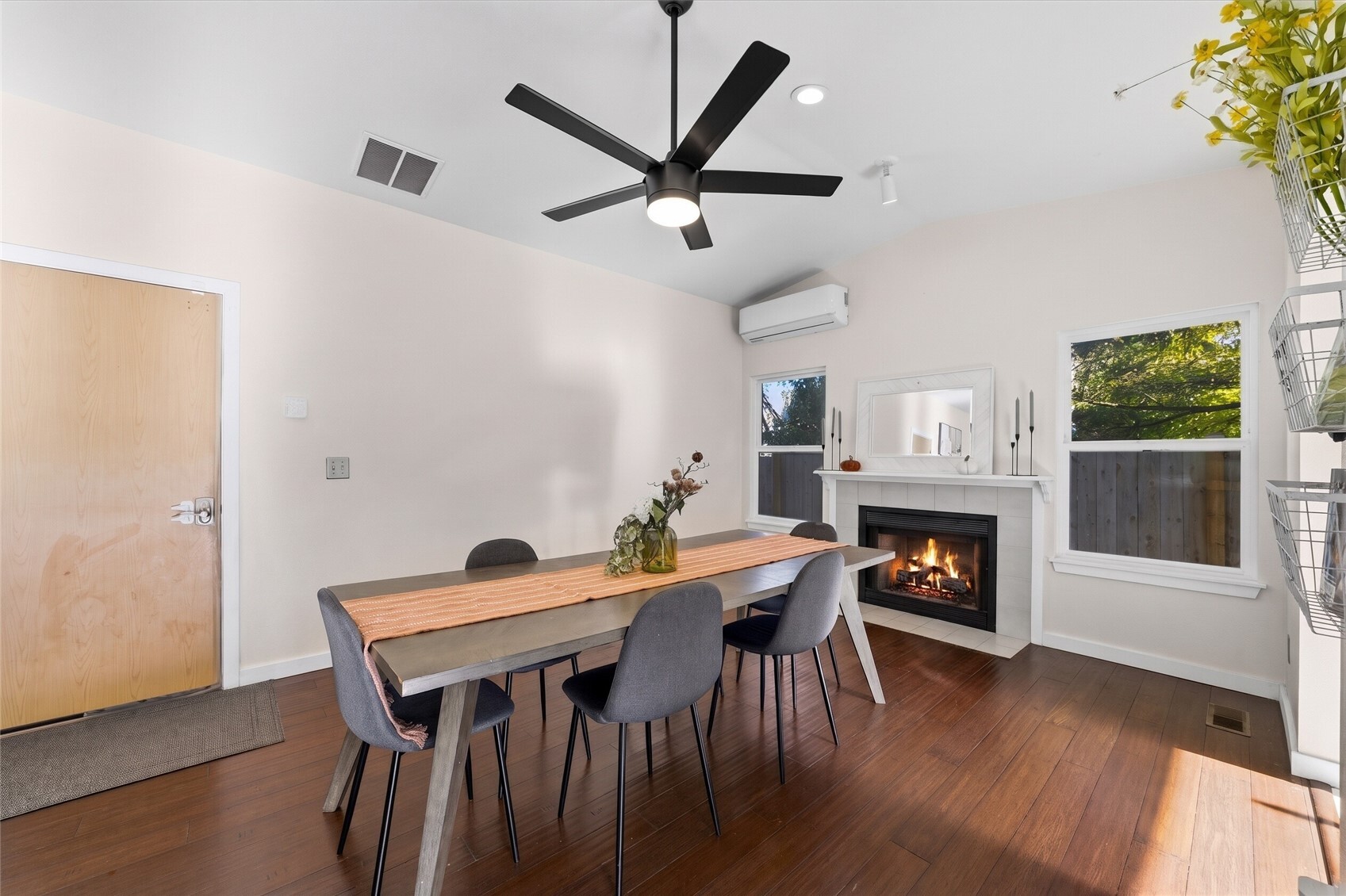 19041 Se 271st Place Property Photo 7