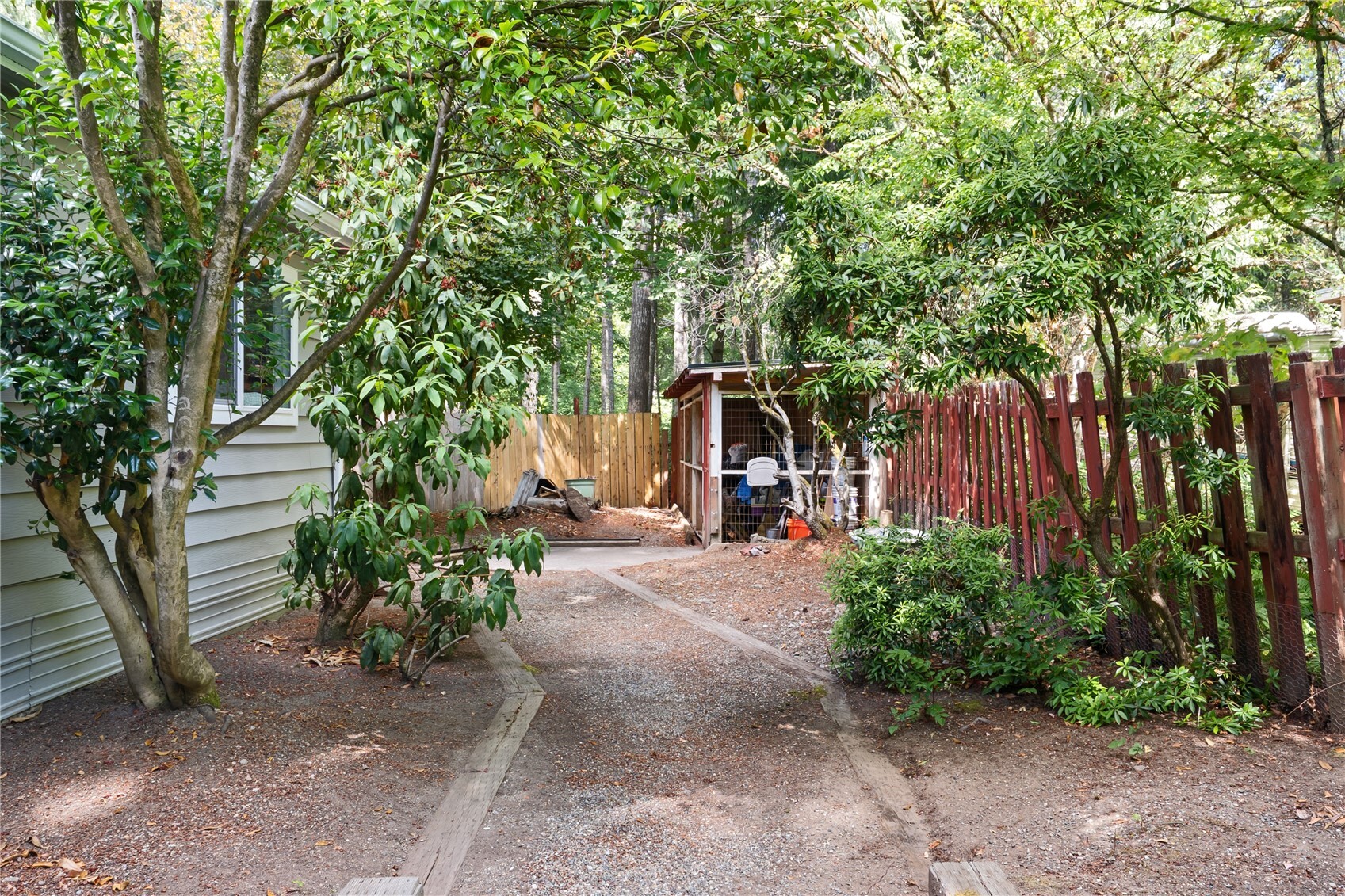 40 E Herron Place Property Photo 2