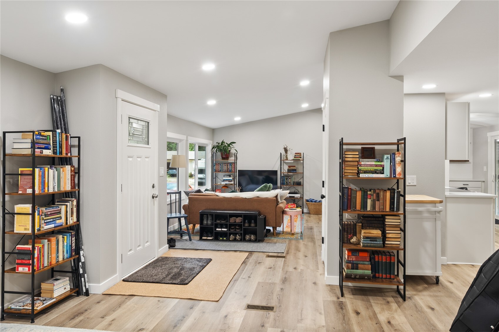 40 E Herron Place Property Photo 8