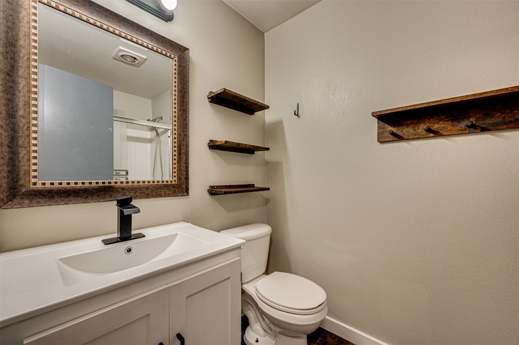 320 Nw 25th Place Property Photo 14