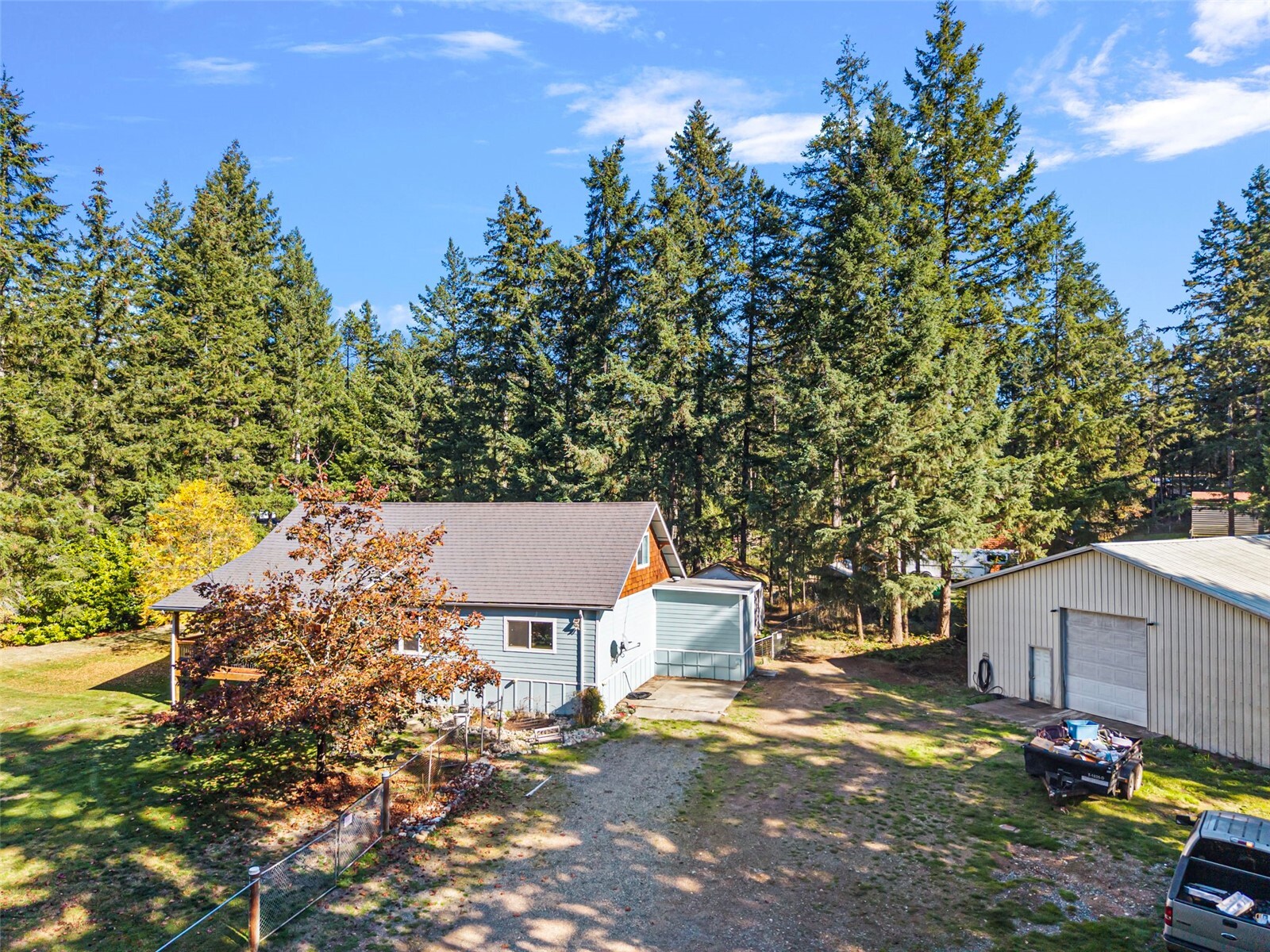 1751 Sw J H Road Property Photo 4