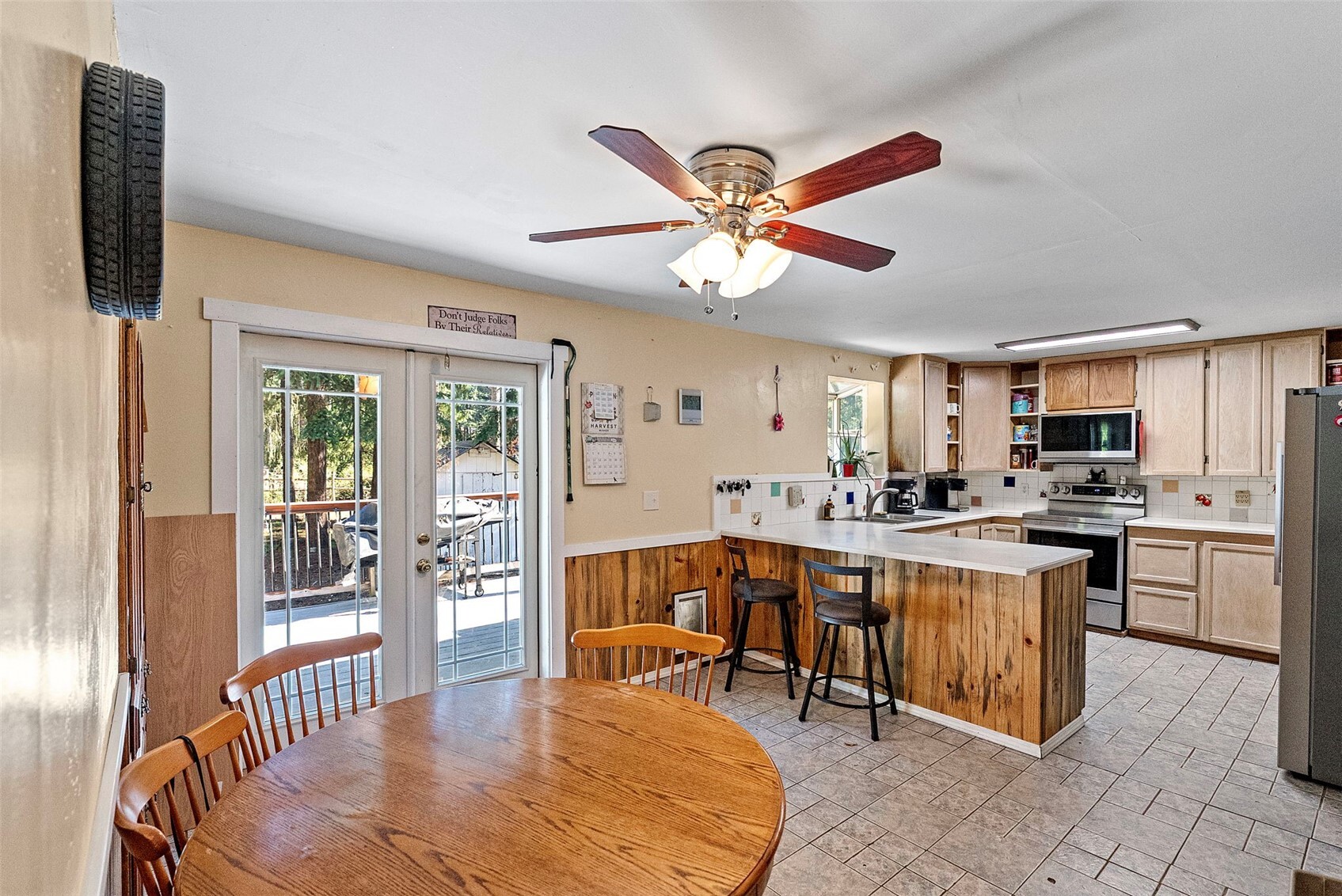 1751 Sw J H Road Property Photo 13