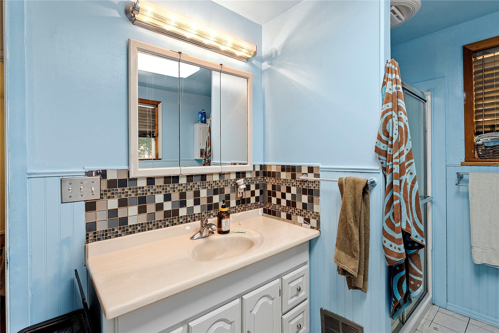 1751 Sw J H Road Property Photo 19