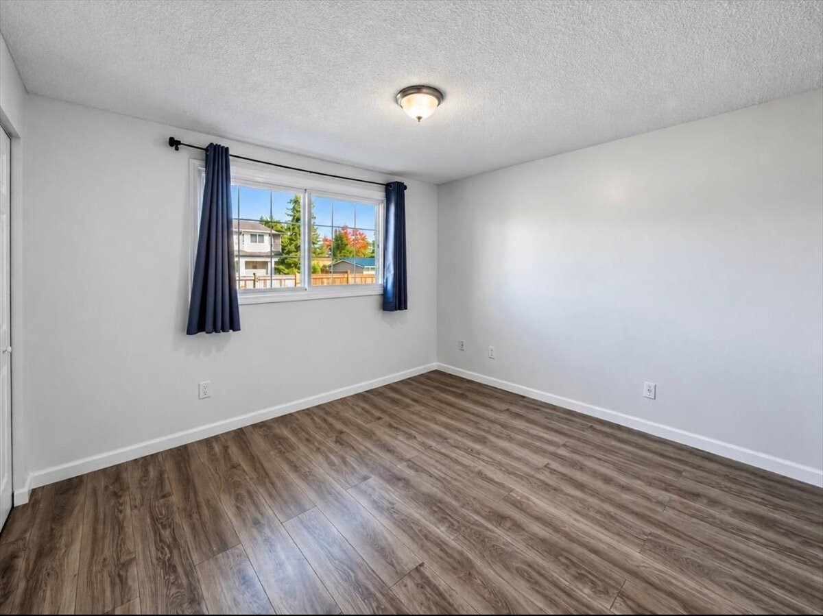 24404 14th Avenue Property Photo 30