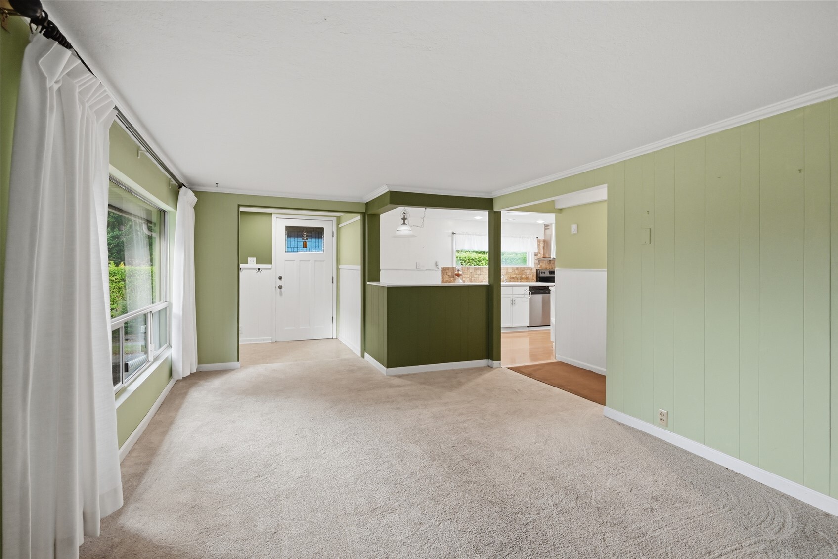 8629 202nd Street Property Photo 5