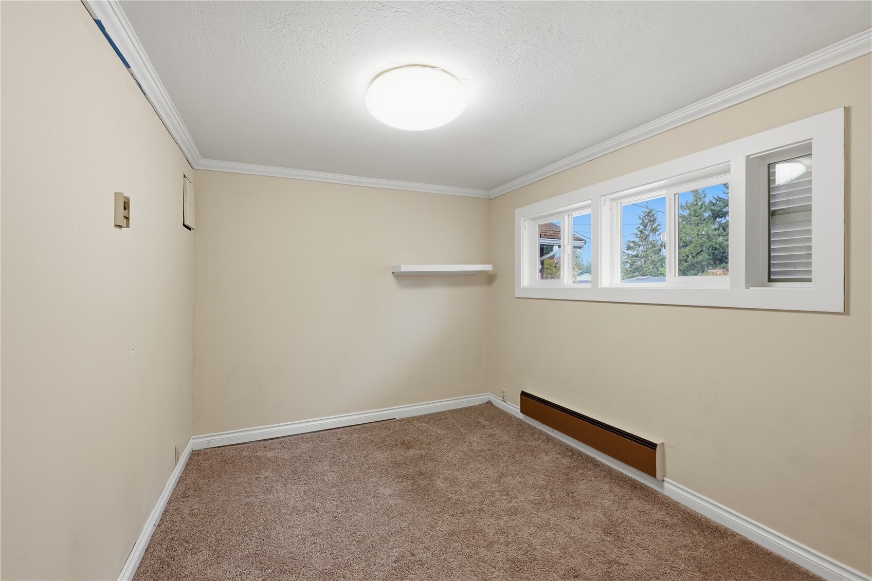 8629 202nd Street Property Photo 17