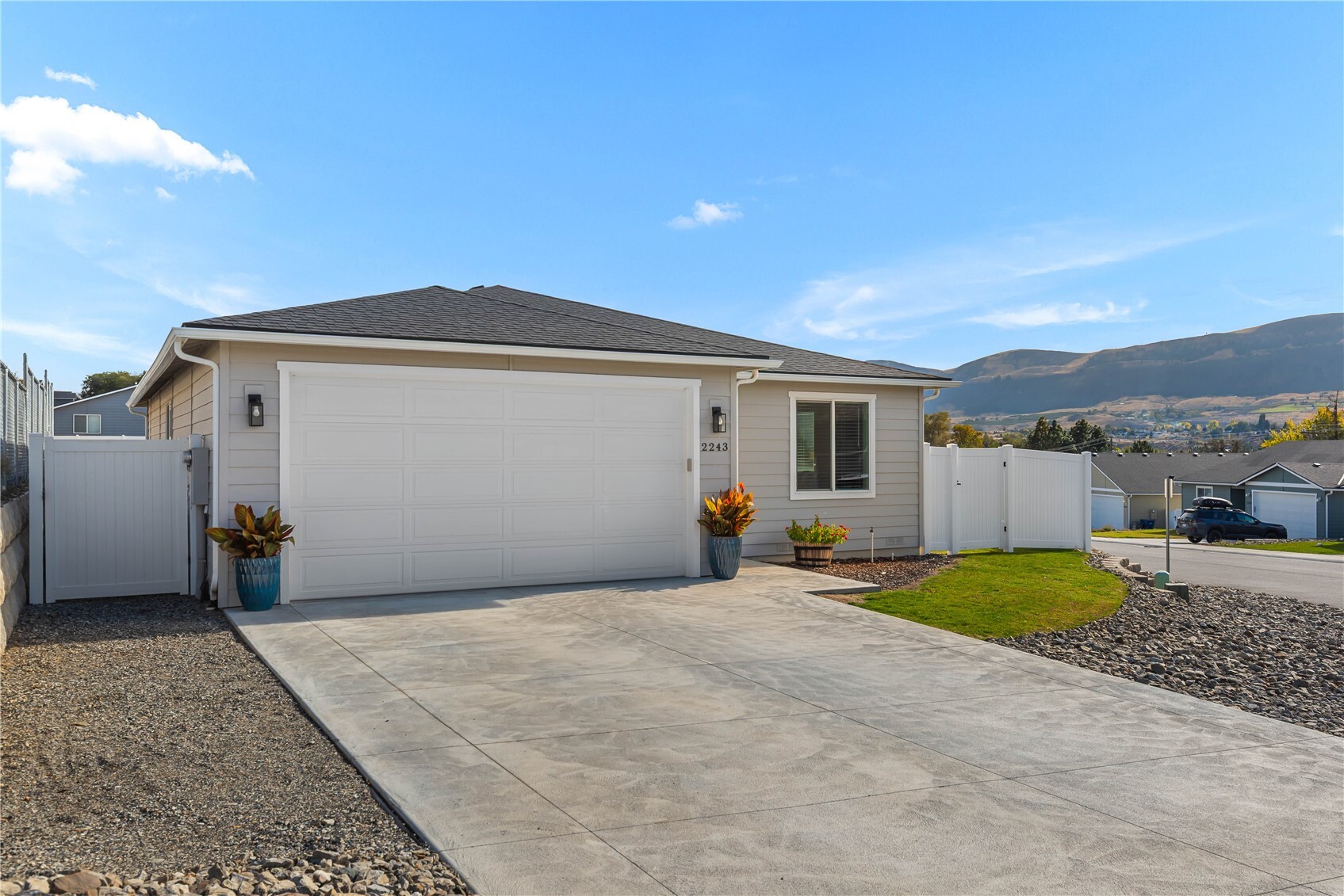 2243 Se Marlette Road Property Photo 2