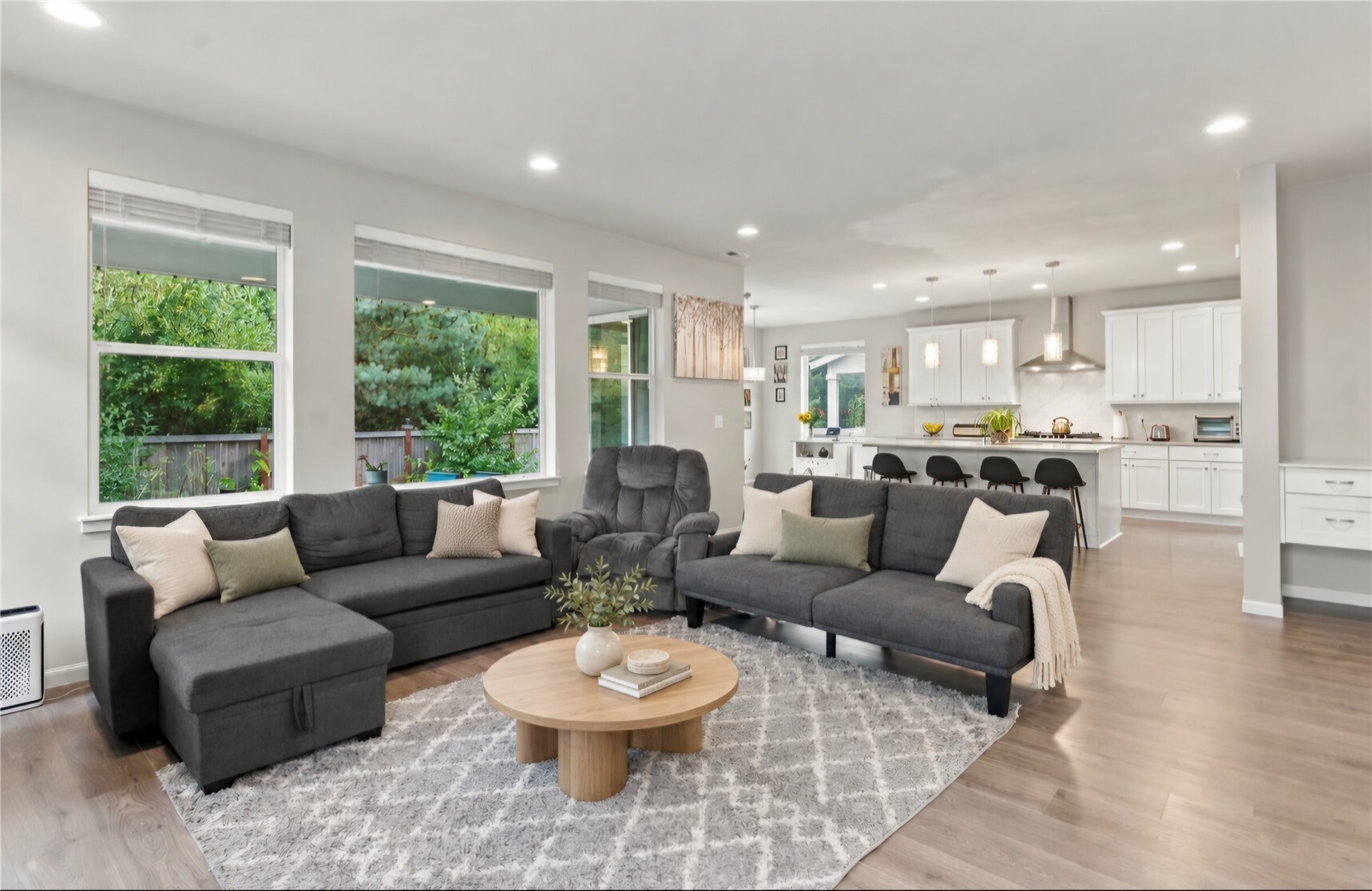 10947 Echo Rock Place Property Photo 14
