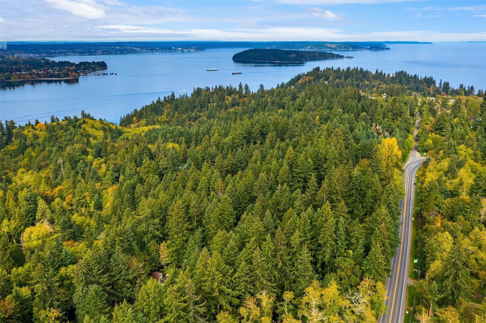 12060 Vashon Highway Property Photo 1