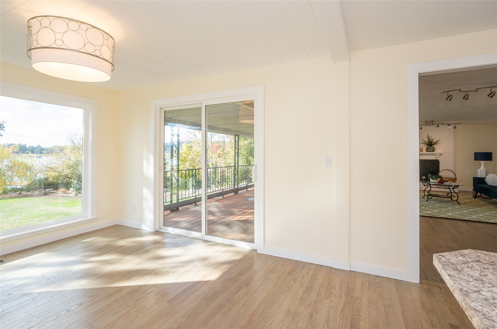 40604 S Silver Lake Road Property Photo 14