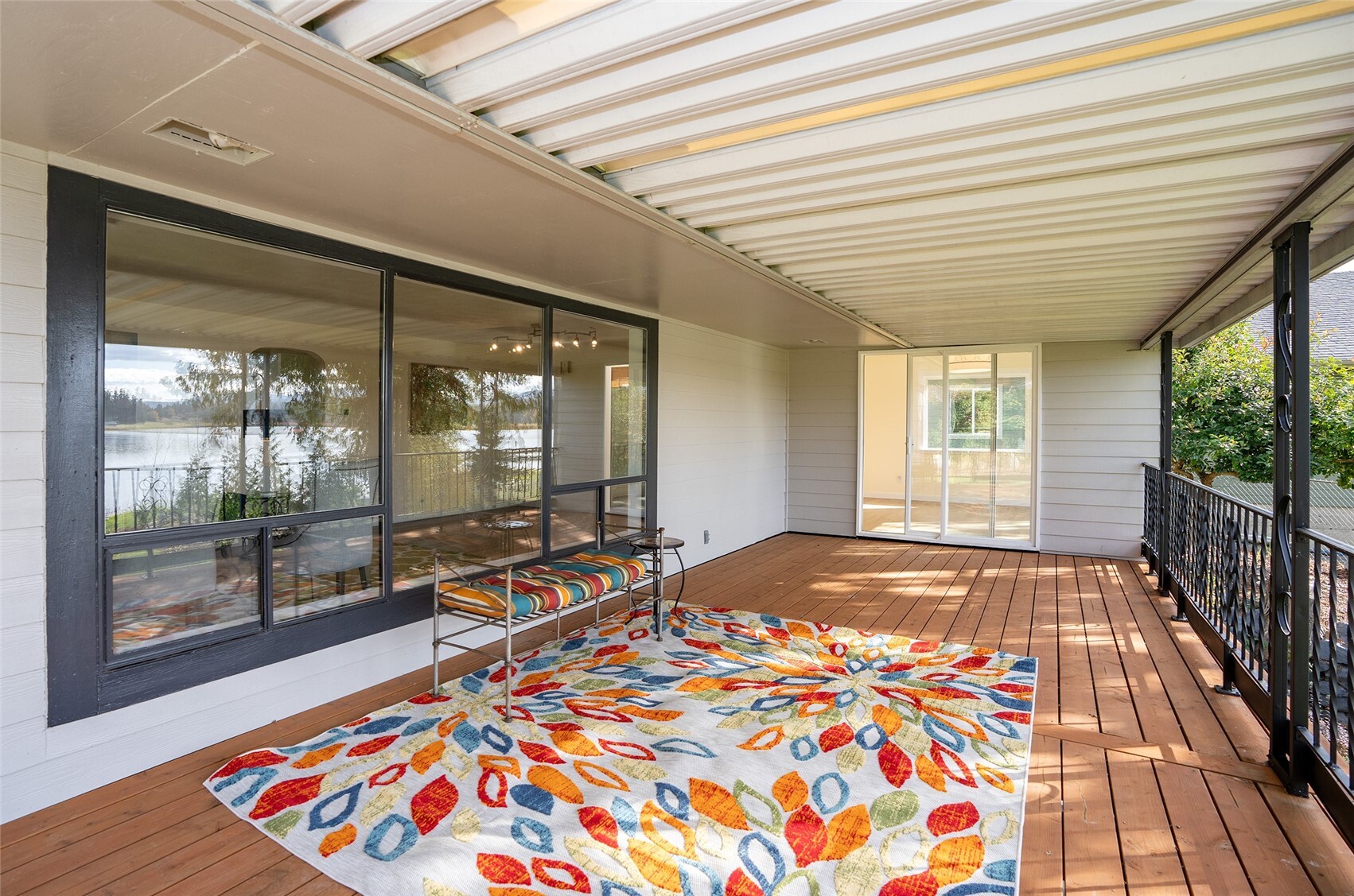 40604 S Silver Lake Road Property Photo 15