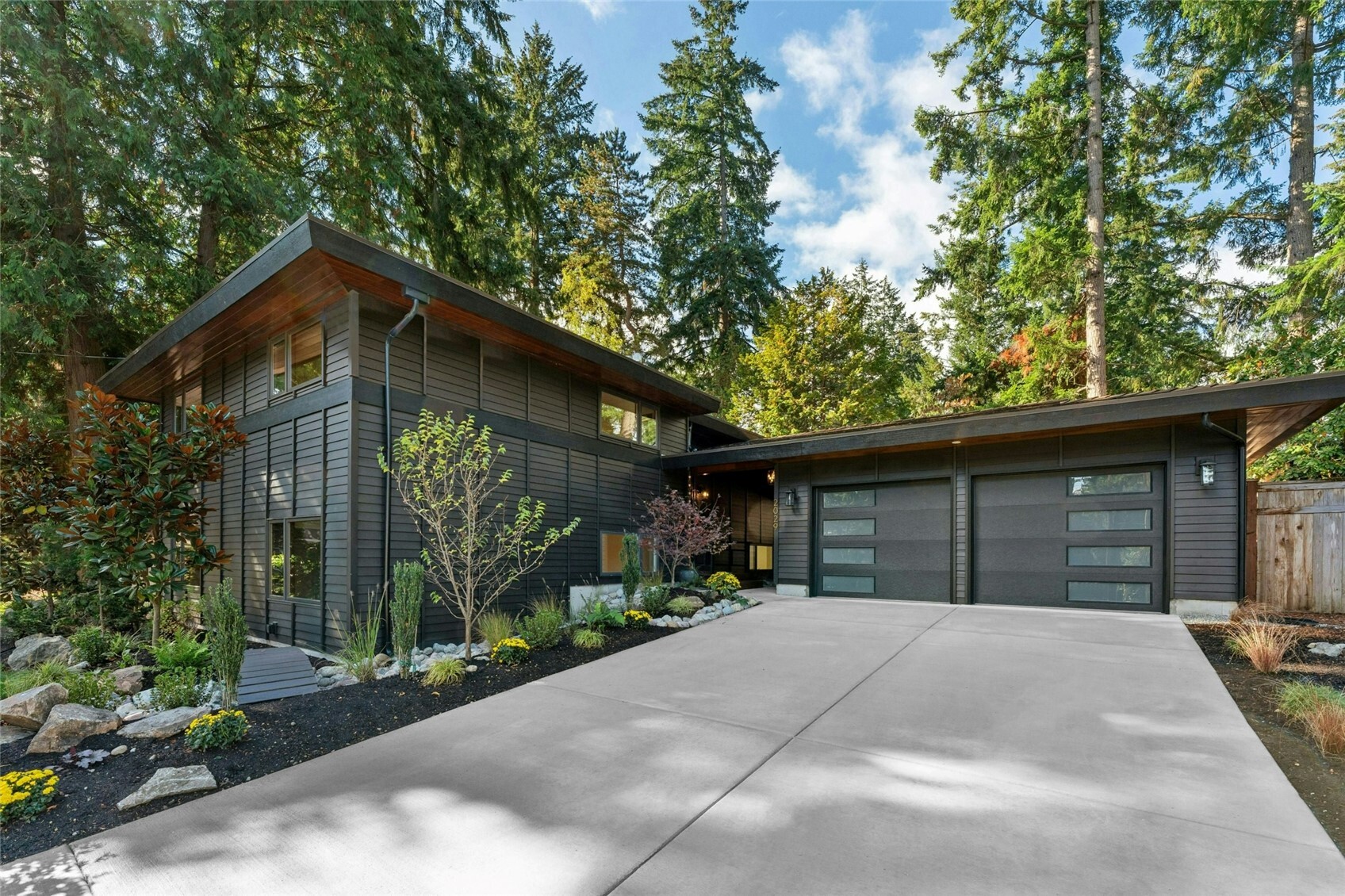 2029 152nd Avenue Property Photo 1