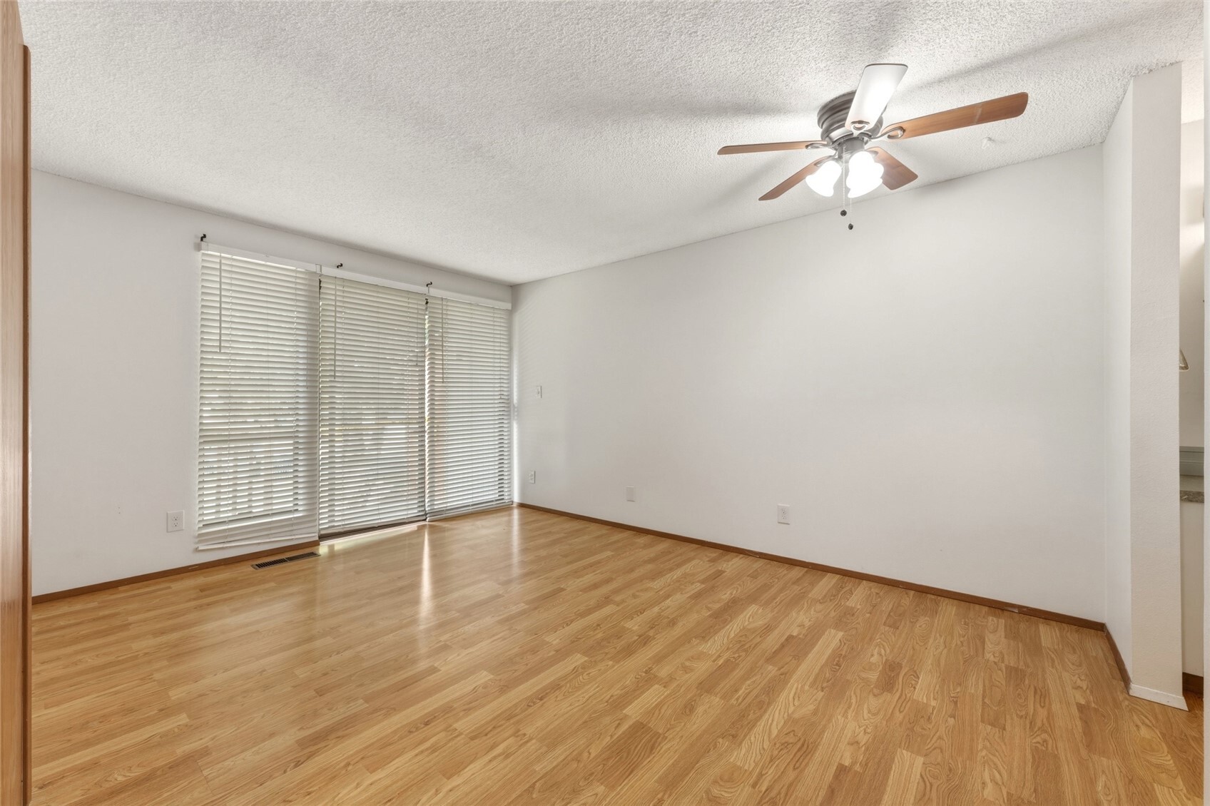 601 Village Way 13 Property Photo 21