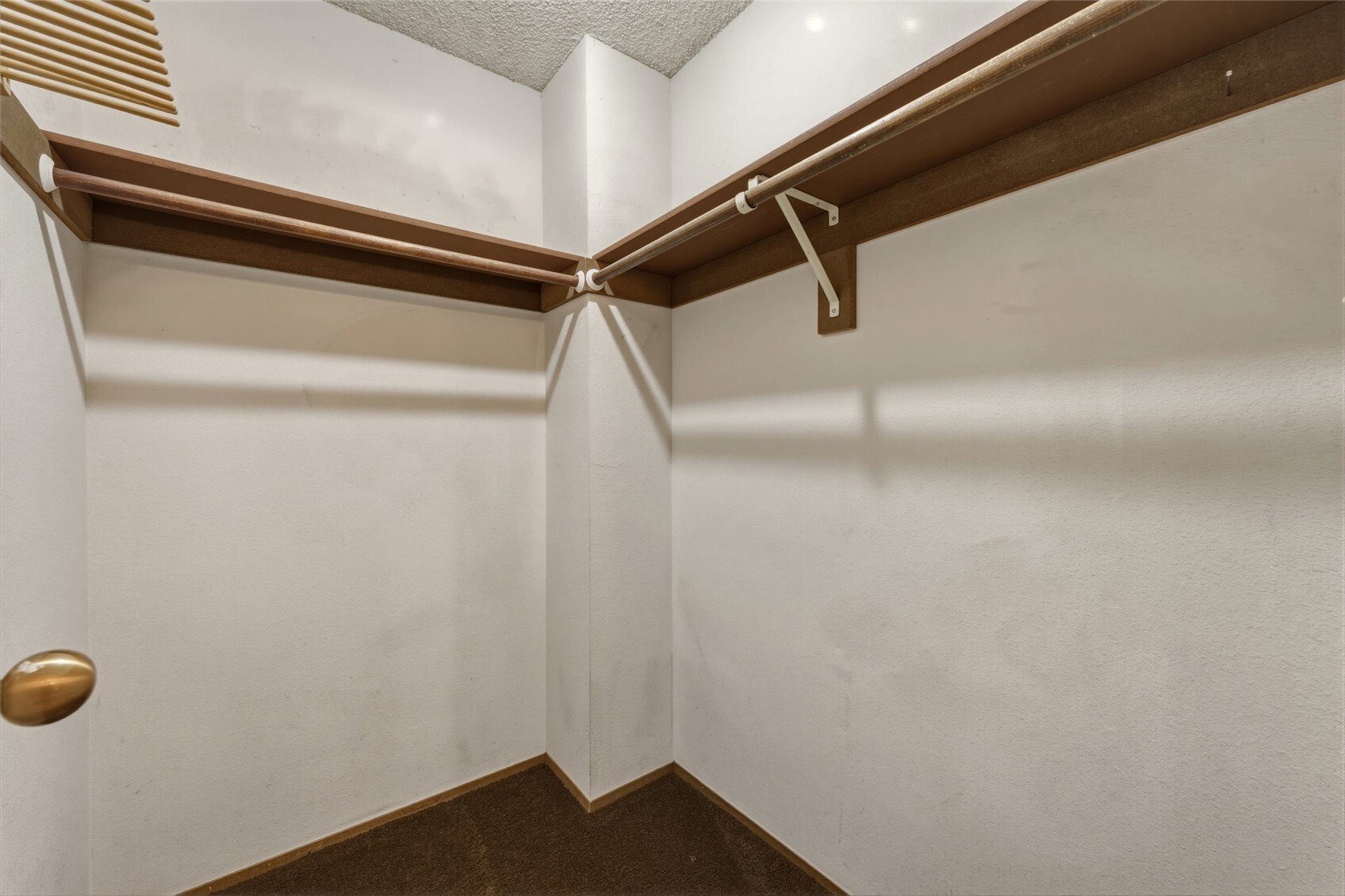 601 Village Way 13 Property Photo 25