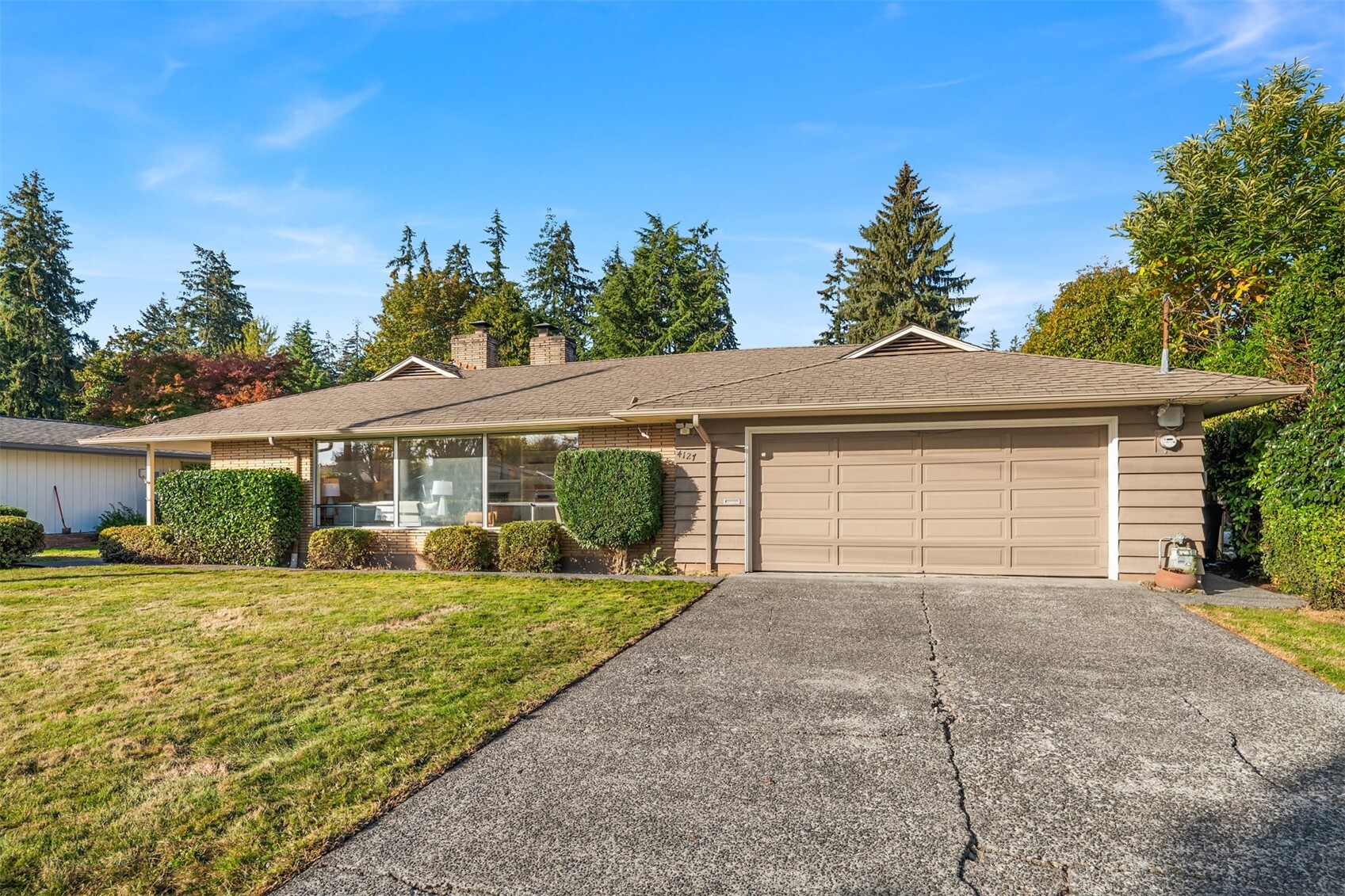 4127 93rd Avenue Property Photo 1