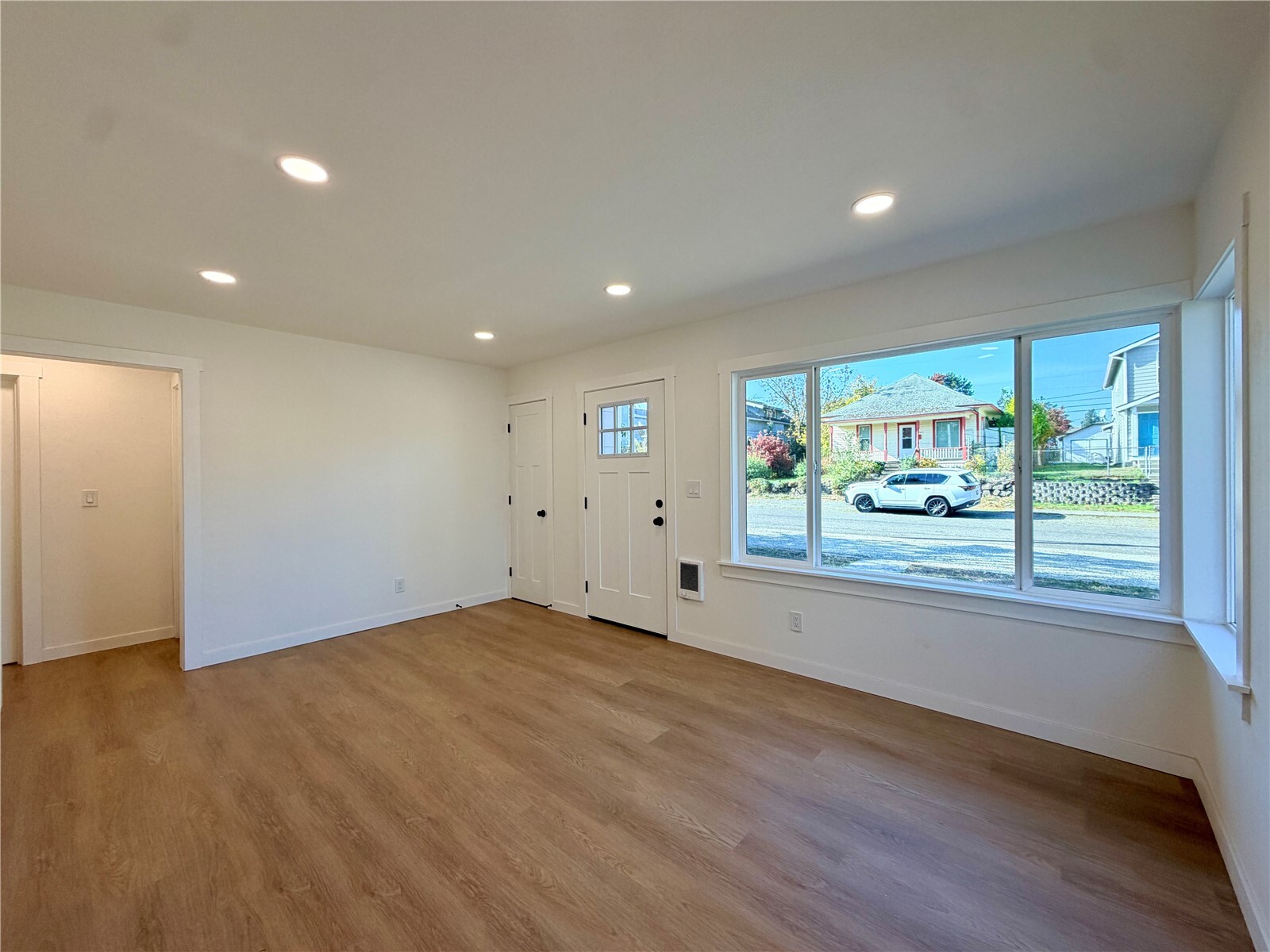 3609 E L Street Property Photo 5
