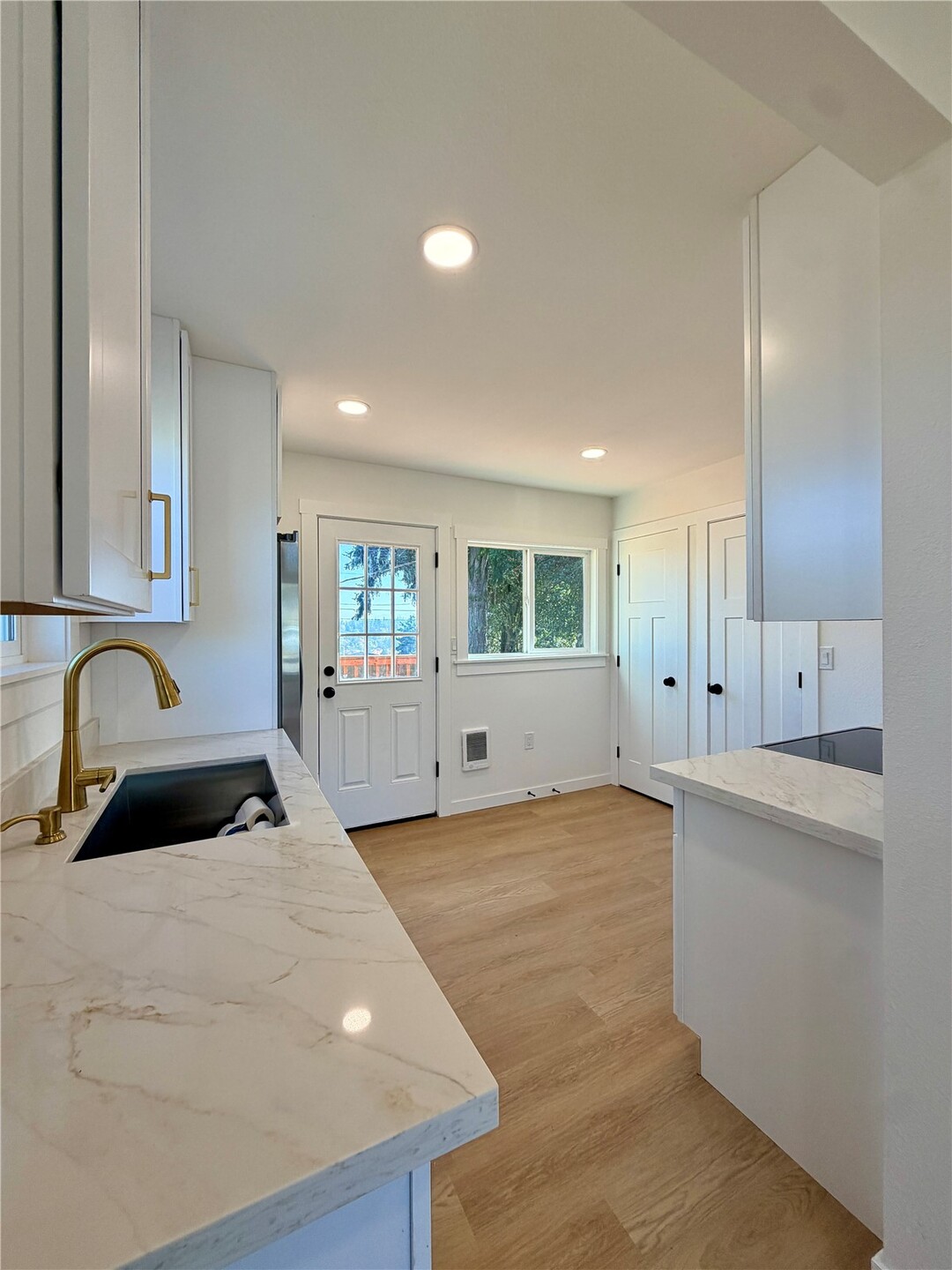 3609 E L Street Property Photo 9