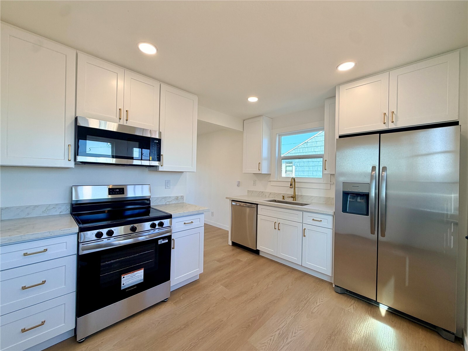 3609 E L Street Property Photo 11