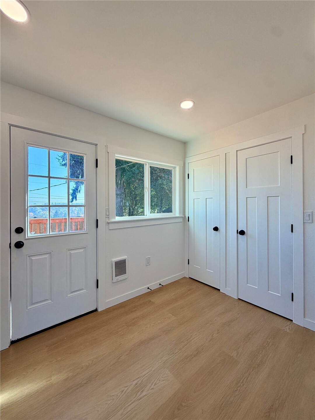 3609 E L Street Property Photo 16
