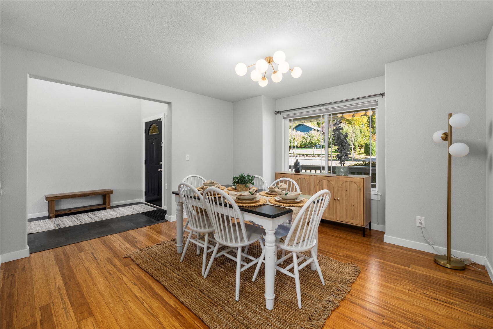 3833 Antsen Street Property Photo 4