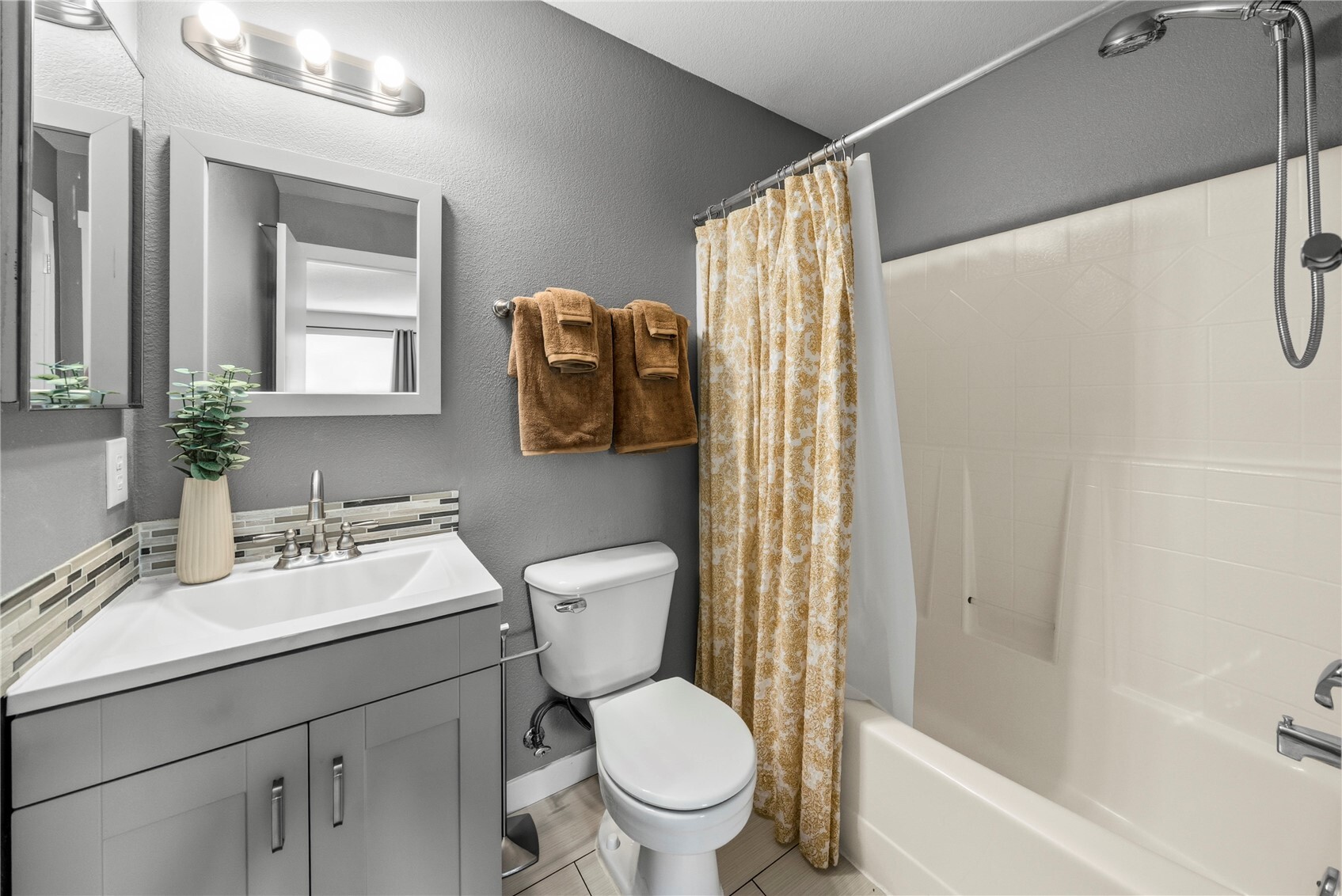 3833 Antsen Street Property Photo 31