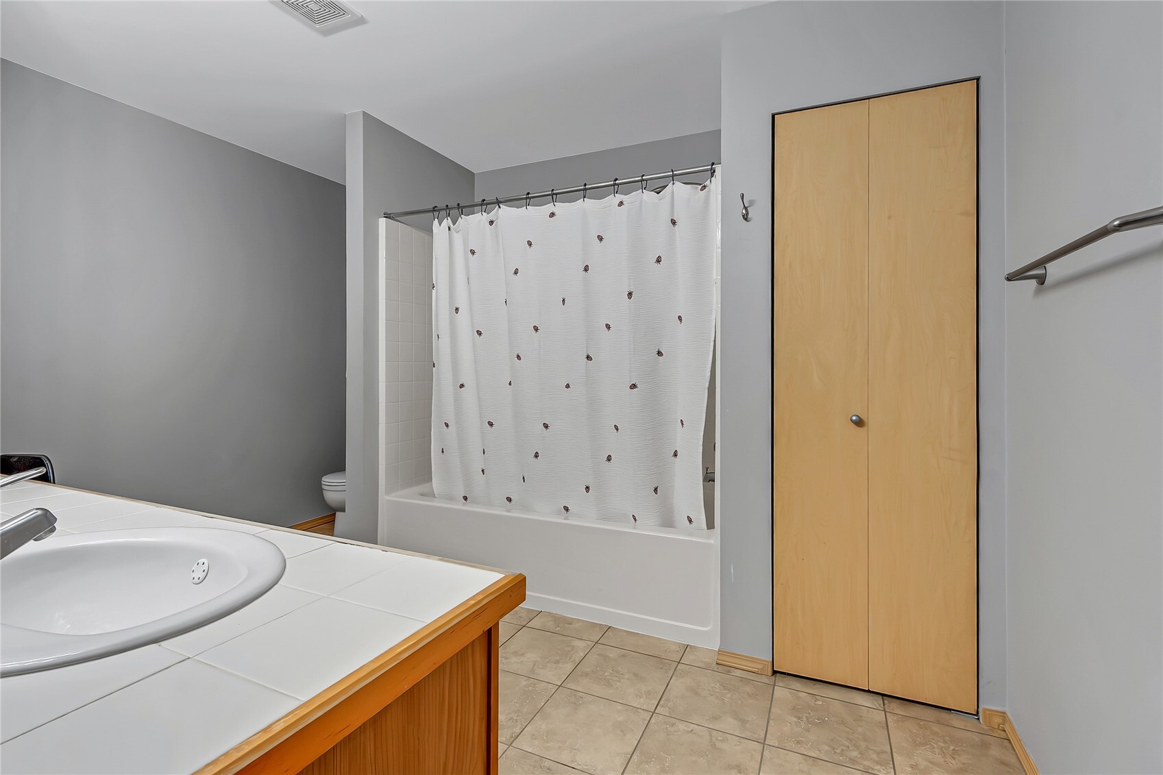 1386 Hudson St Property Photo 15