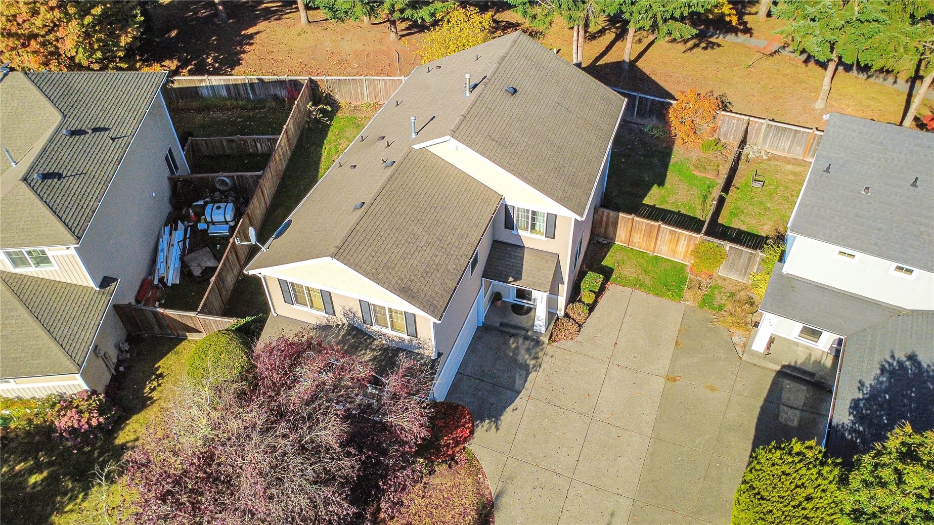 1386 Hudson St Property Photo 24