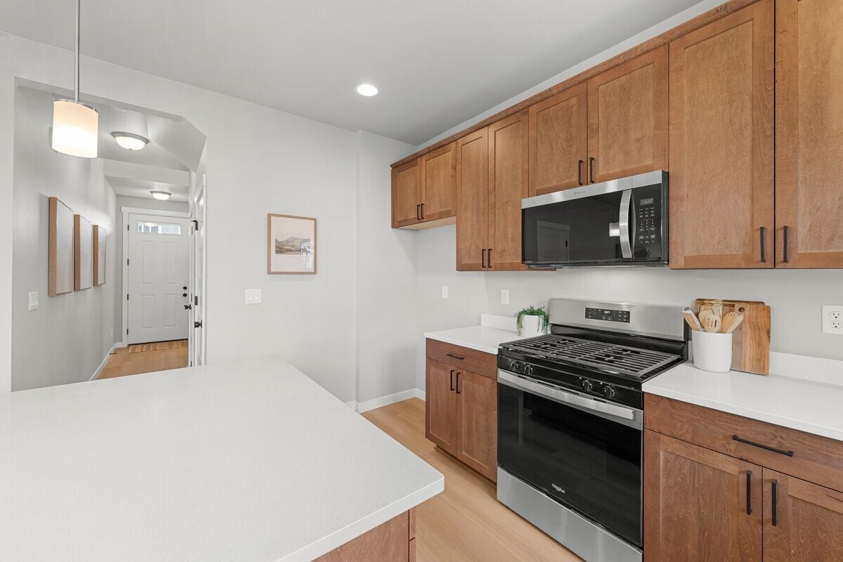 2066 169th Street Property Photo 13