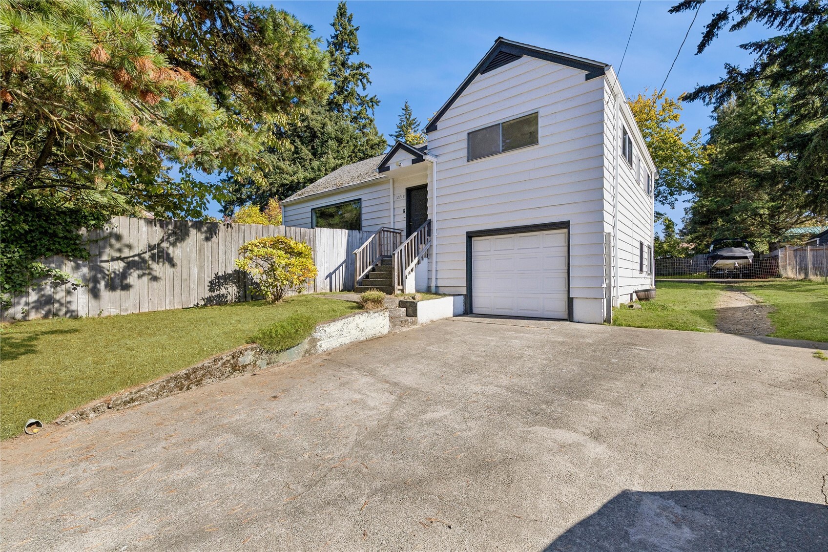 12718 5th Avenue Property Photo 1