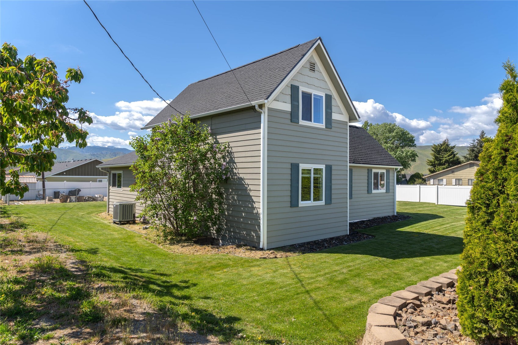 25 Sun Valley Drive Property Photo 2