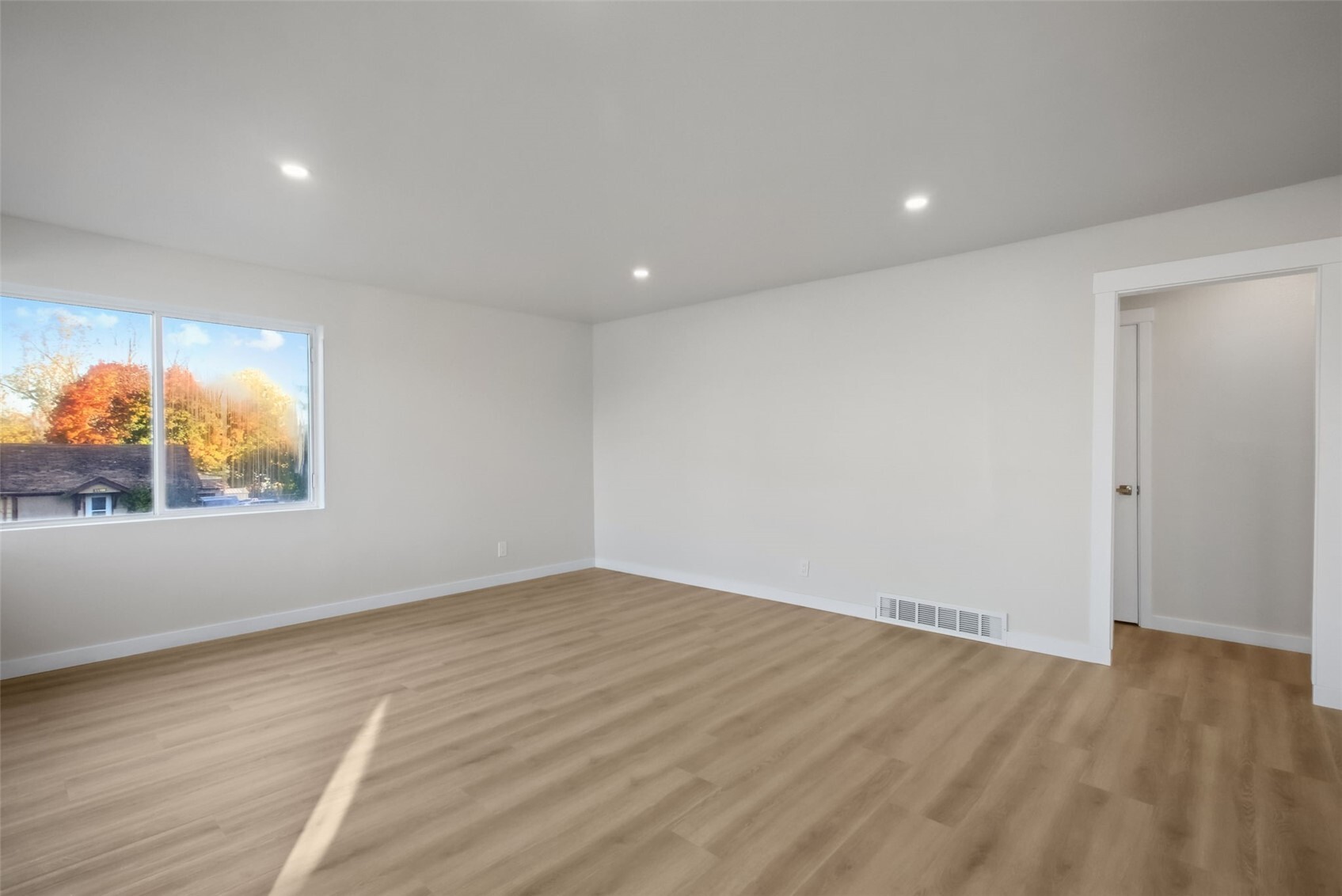 13307 35th Avenue Property Photo 20