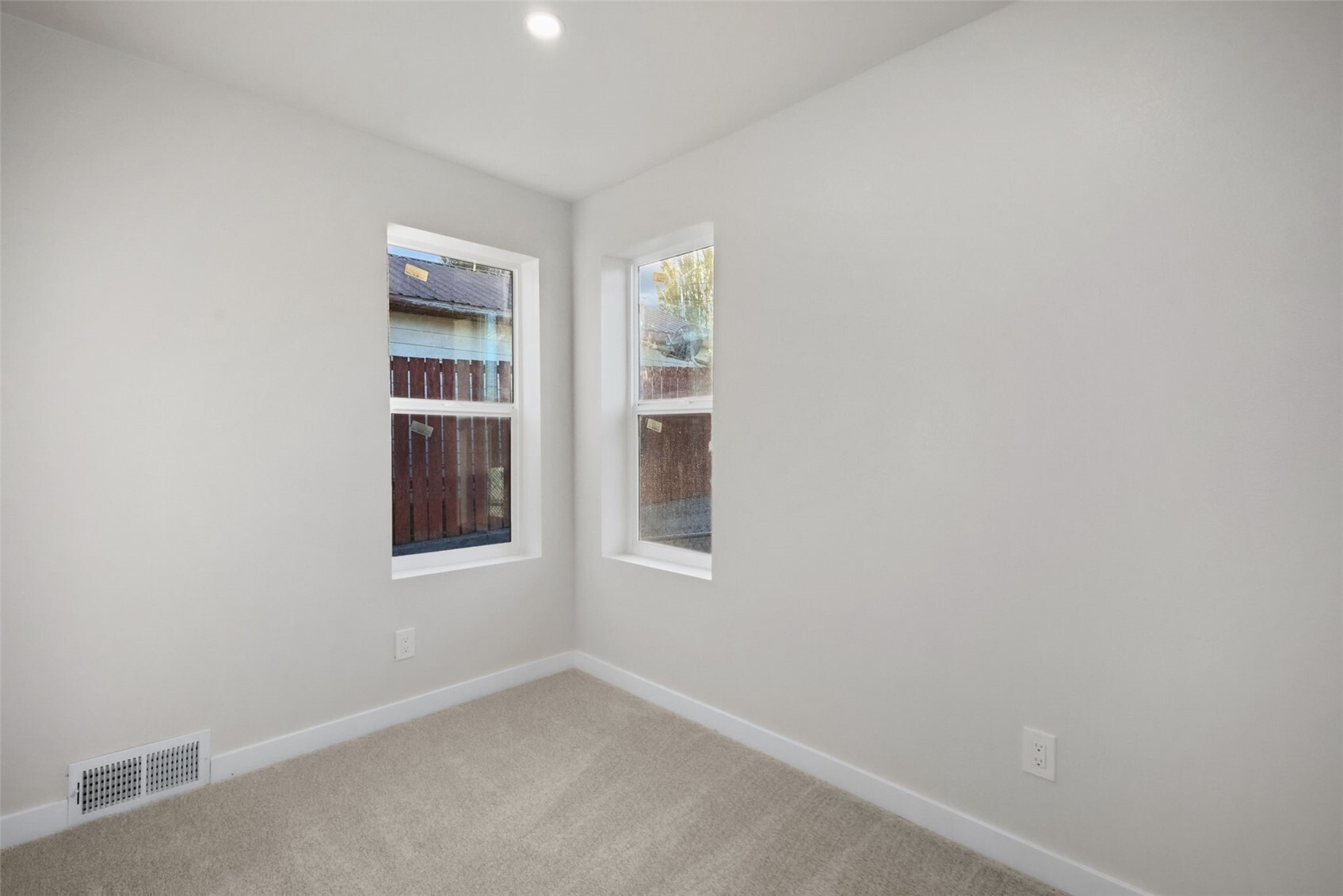 13307 35th Avenue Property Photo 29