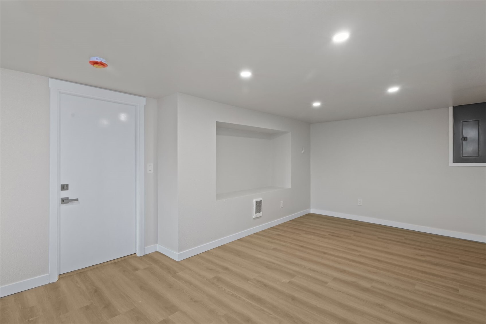 13307 35th Avenue Property Photo 31