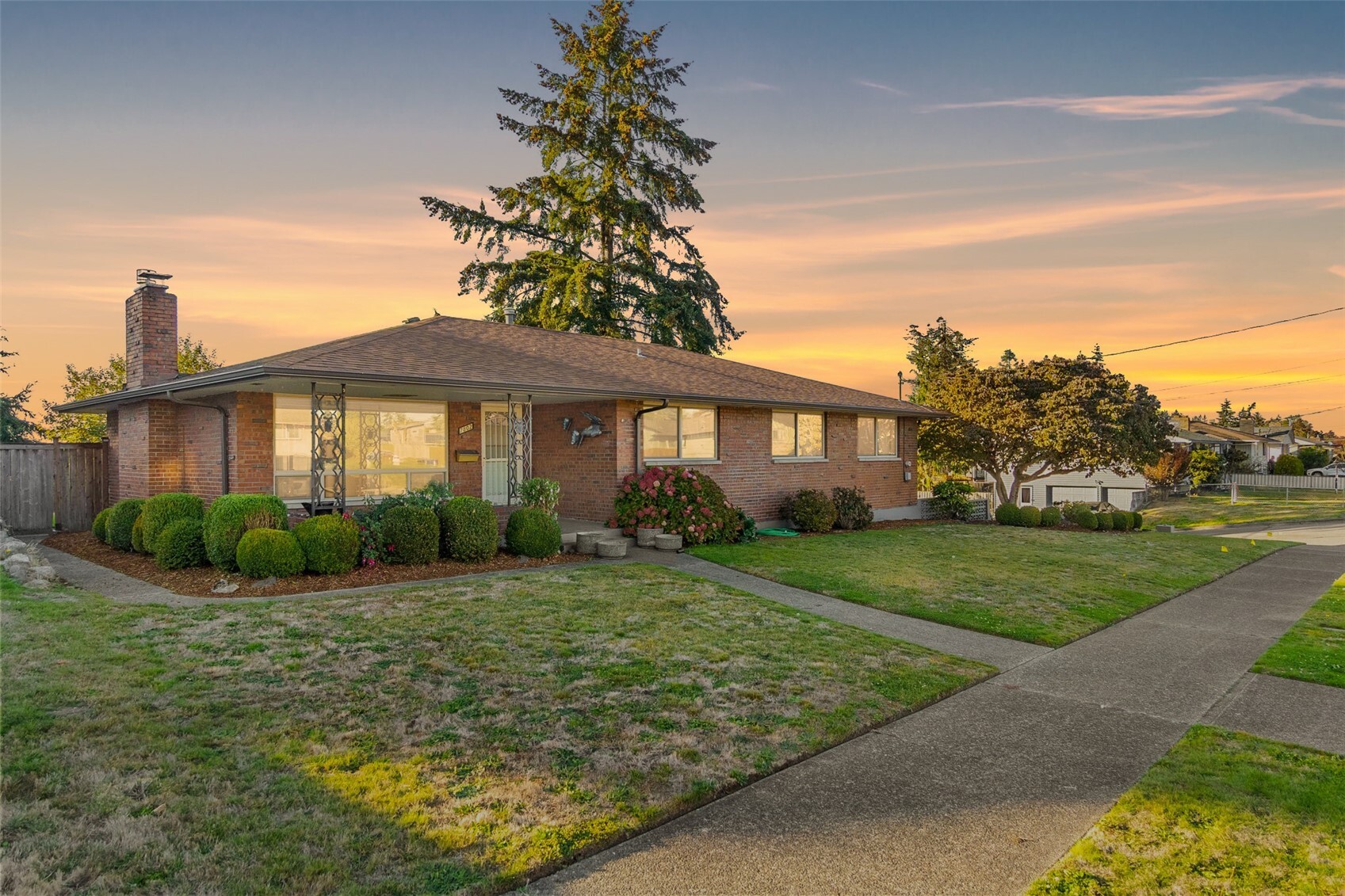 7802 S Asotin Street Property Photo 1