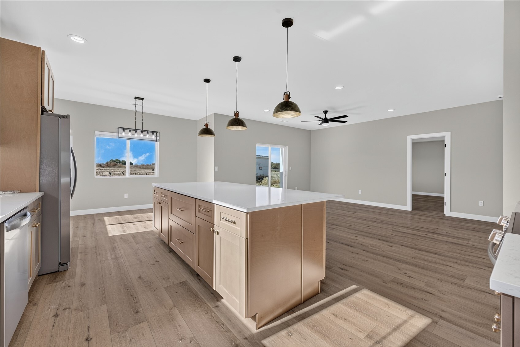 305 Hogan Street Property Photo 11
