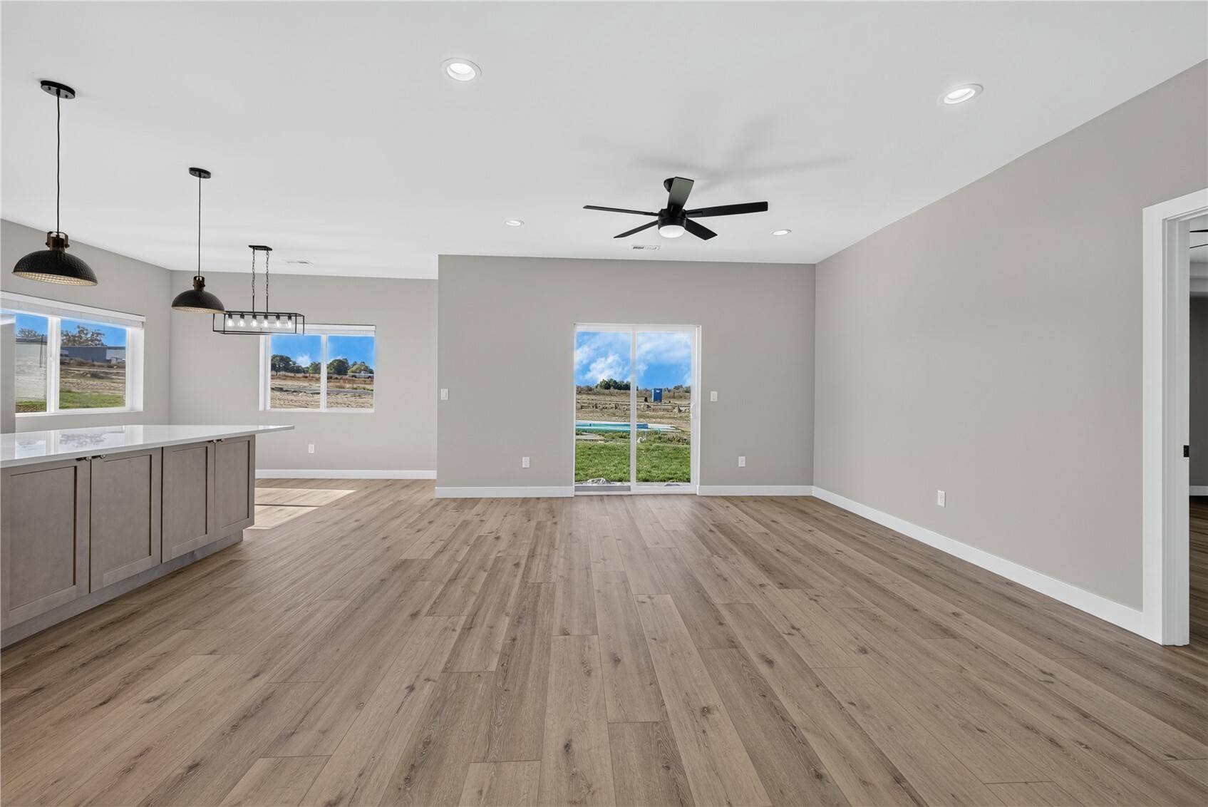305 Hogan Street Property Photo 17