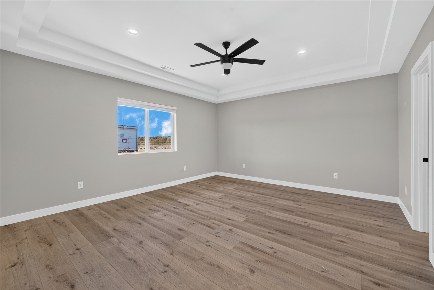 305 Hogan Street Property Photo 18