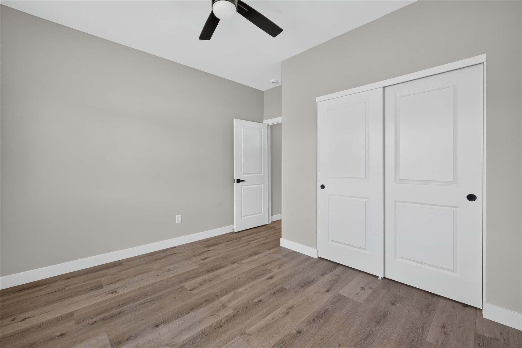305 Hogan Street Property Photo 29