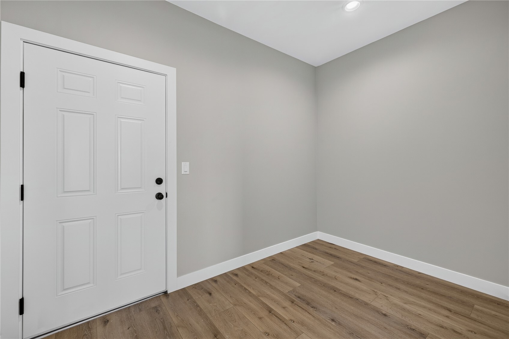 305 Hogan Street Property Photo 31