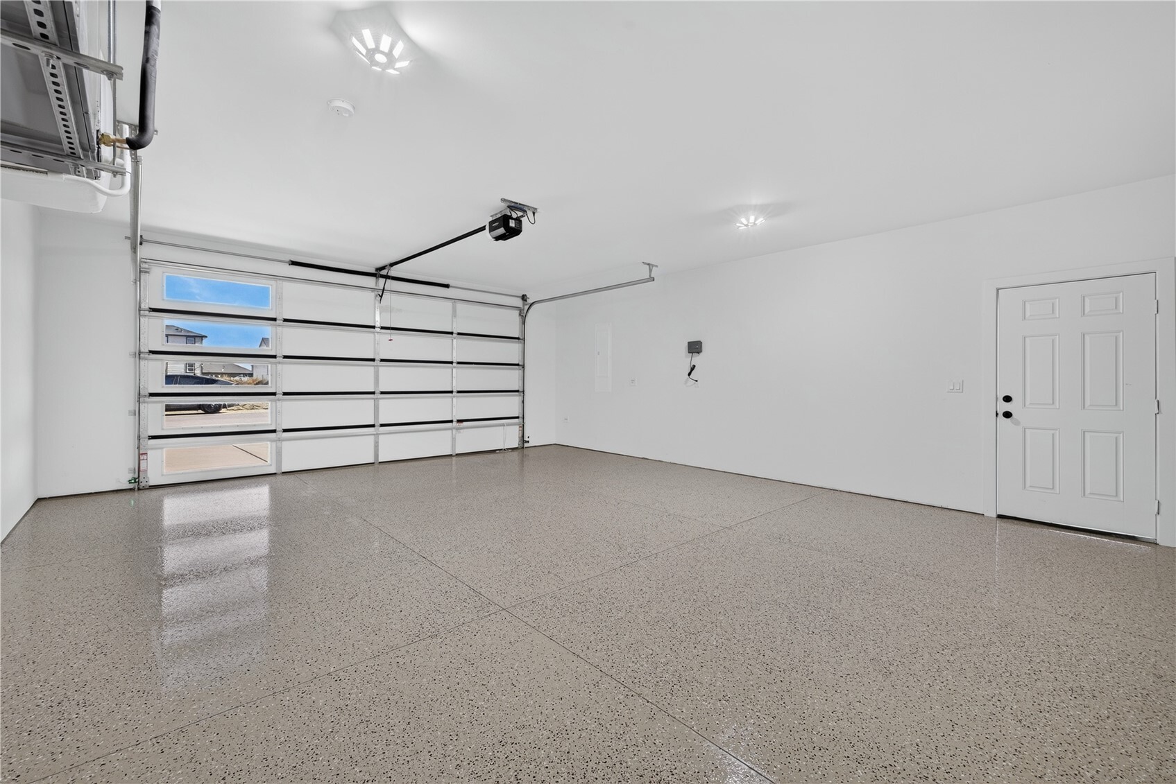 305 Hogan Street Property Photo 32
