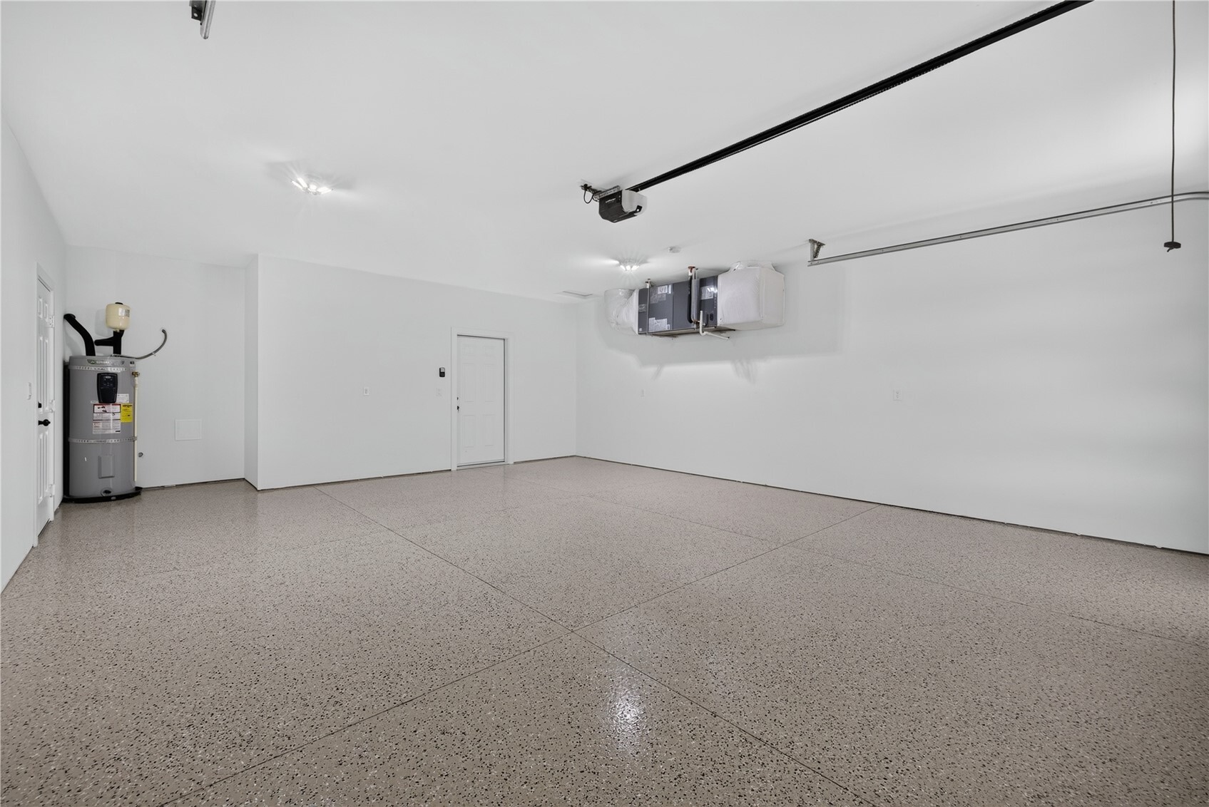 305 Hogan Street Property Photo 33