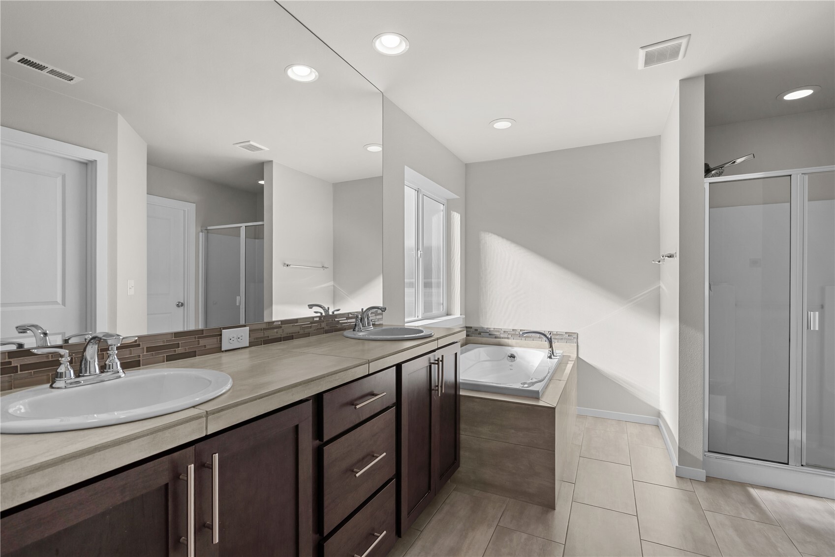 9624 S 245th Place Property Photo 15
