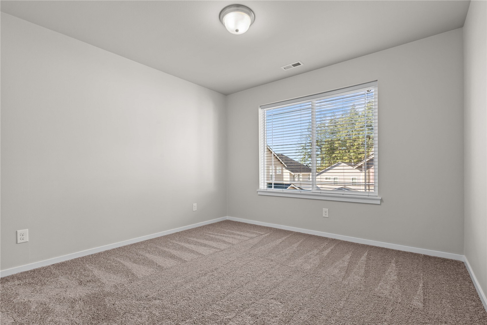 9624 S 245th Place Property Photo 18