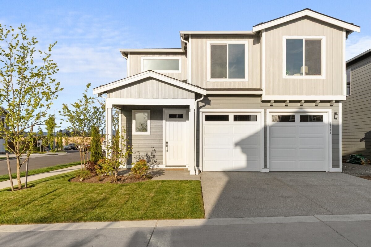 2123 169th Street Property Photo 1
