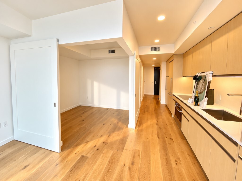 1808 Minor Avenue 3010 Property Photo 3